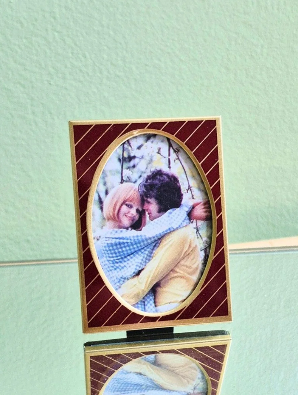 Vintage 70s-Style Mini Enamel & Brass Photo Frame